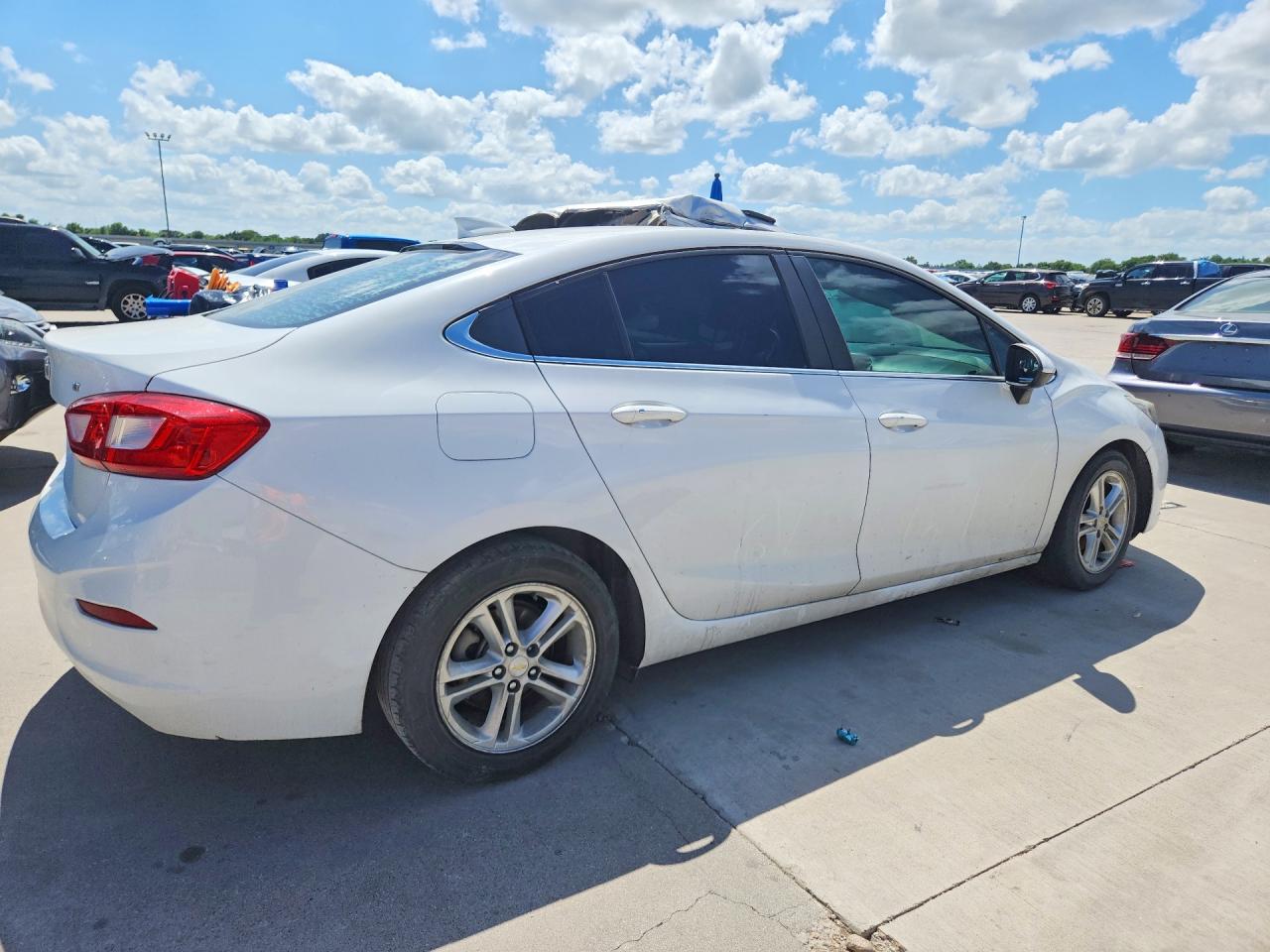 2017 CHEVROLET CRUZE LT — снимка 3