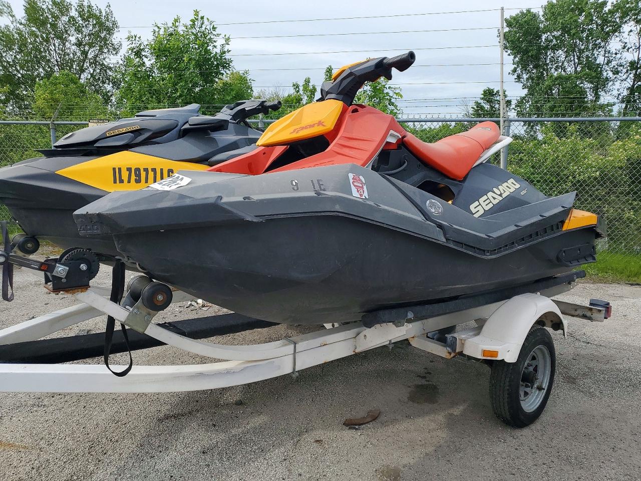 2022 SEA-DOO JET SKI — снимка 2