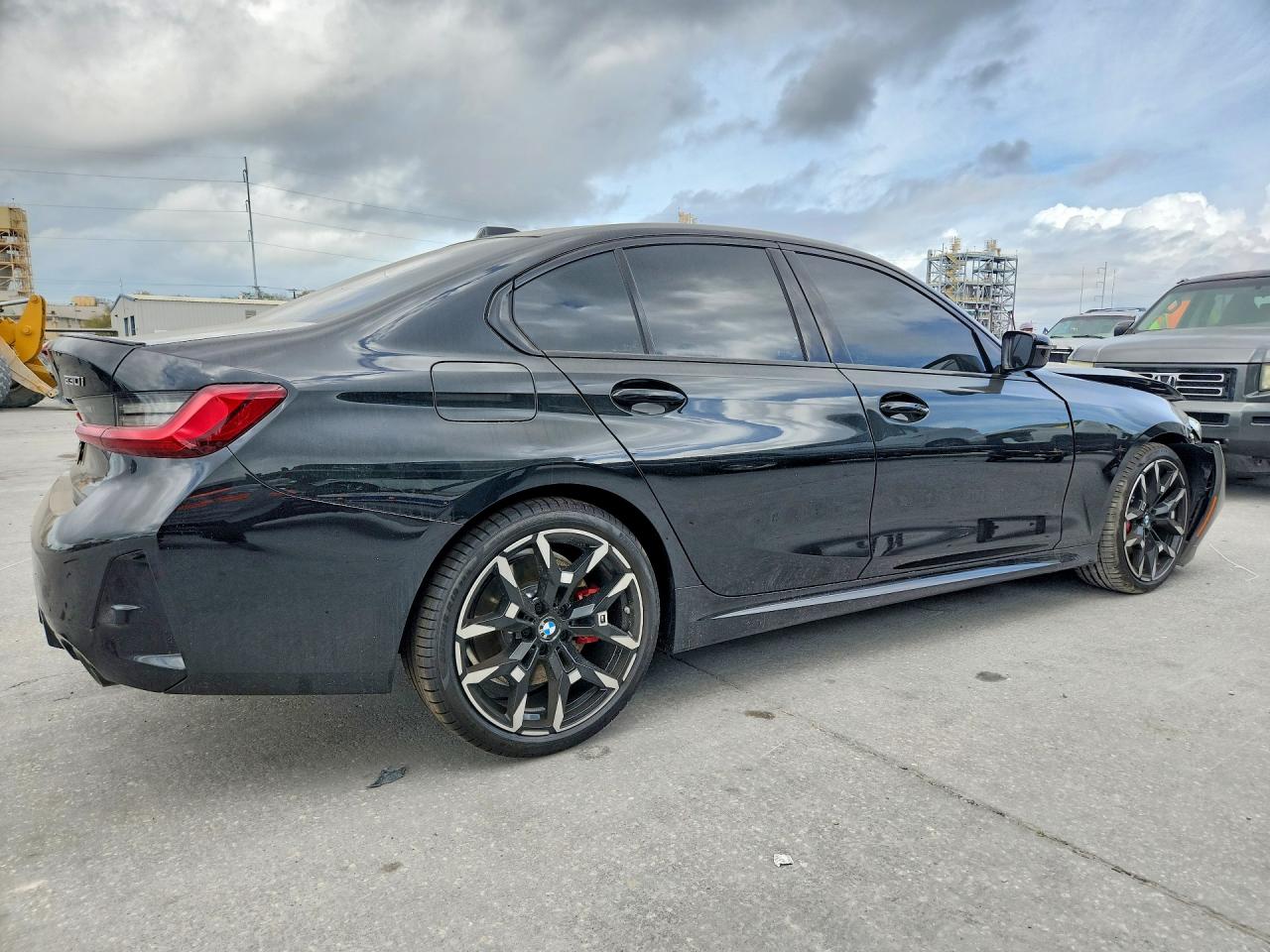 2026 BMW 330I — снимка 3