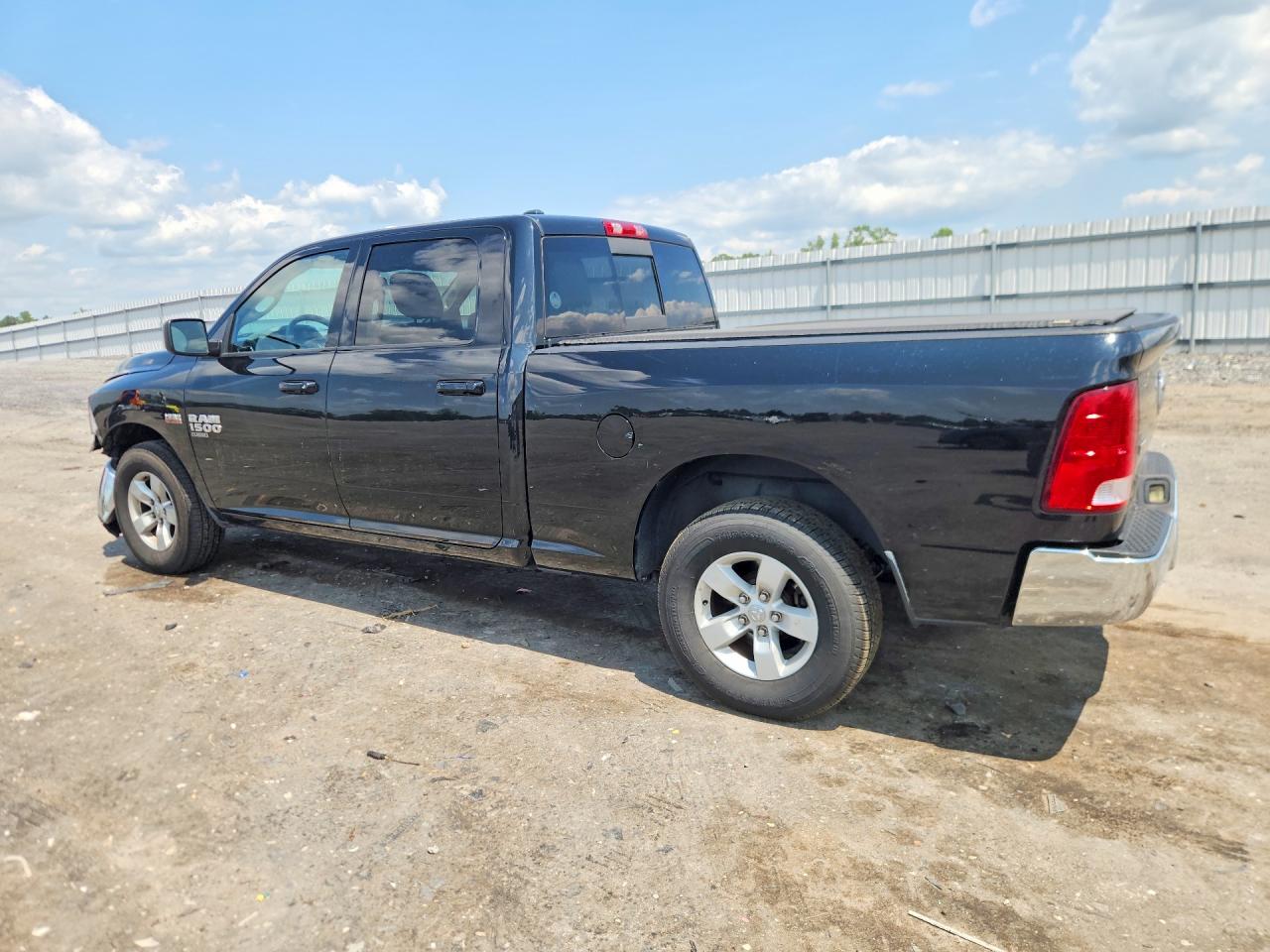 2019 RAM 1500 CLASSIC SLT — снимка 2