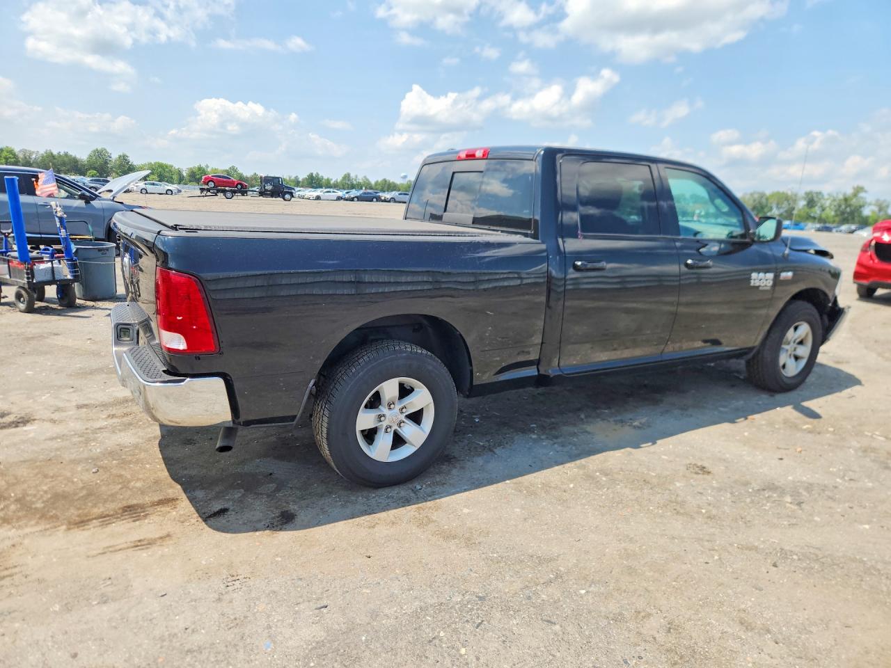 2019 RAM 1500 CLASSIC SLT — снимка 3