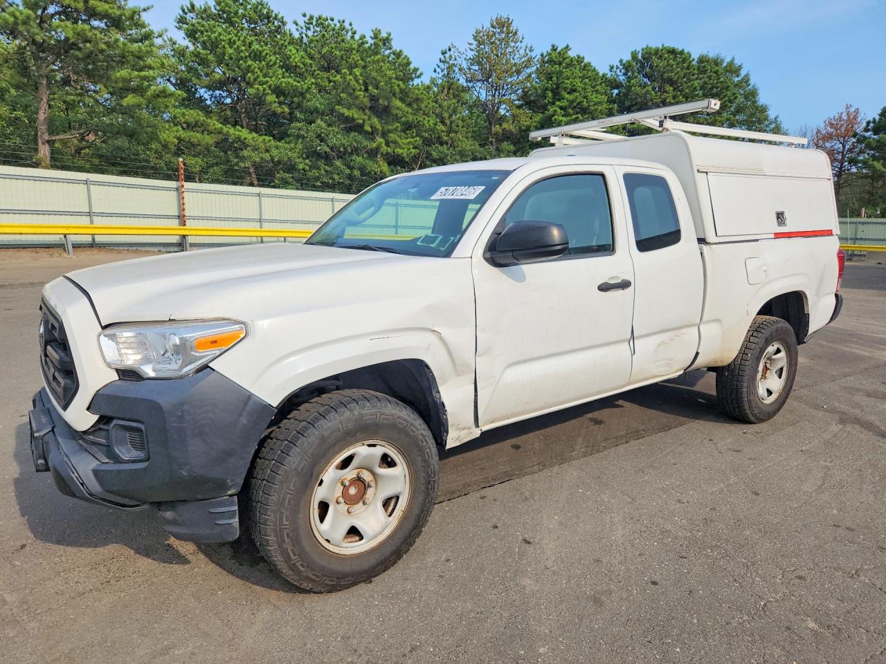 2016 TOYOTA TACOMA SR
