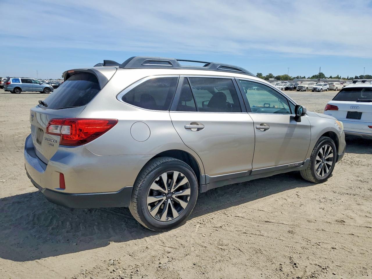 2016 SUBARU OUTBACK 3.6R LIMITED — снимка 3