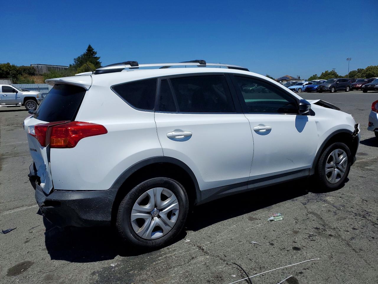 2015 TOYOTA RAV4 LE — снимка 3