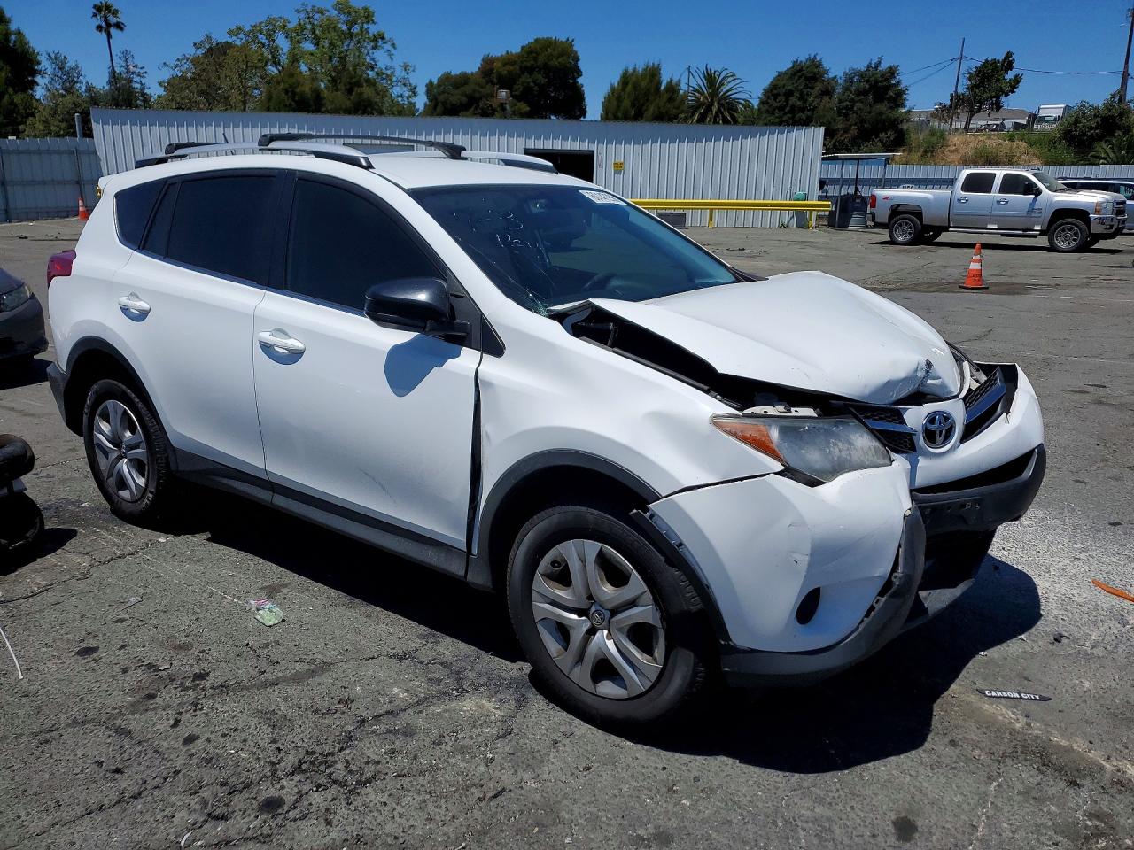 2015 TOYOTA RAV4 LE — снимка 4