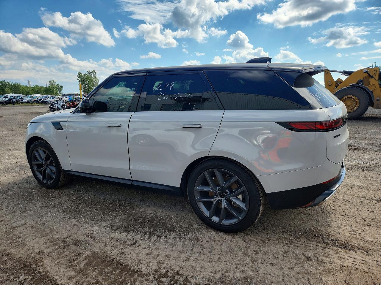 2026 LAND ROVER RANGE ROVER SPORT S — снимка 2