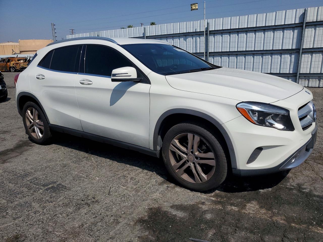 2017 MERCEDES-BENZ GLA 250 — снимка 4