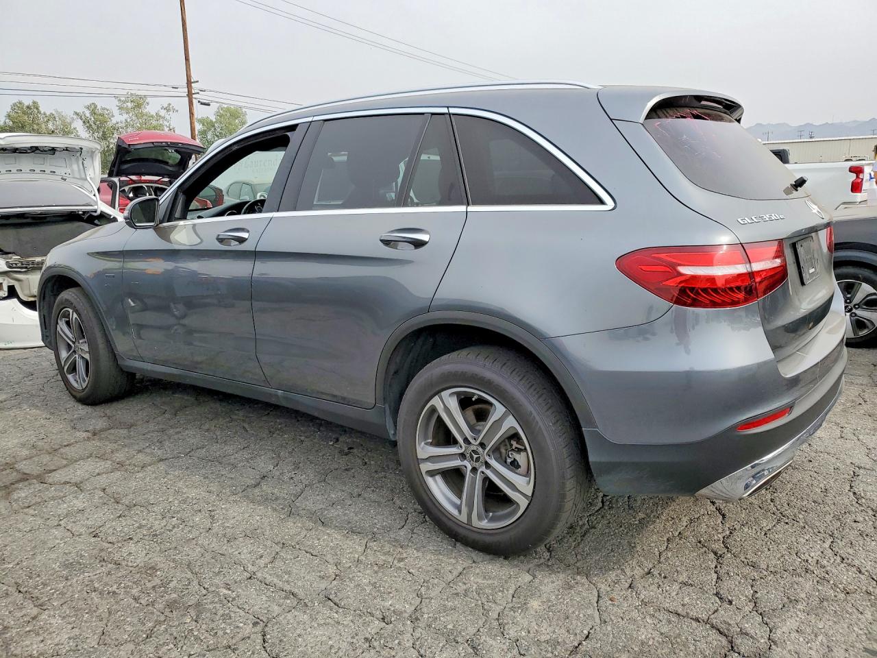 2019 MERCEDES-BENZ GLC 350E — снимка 2
