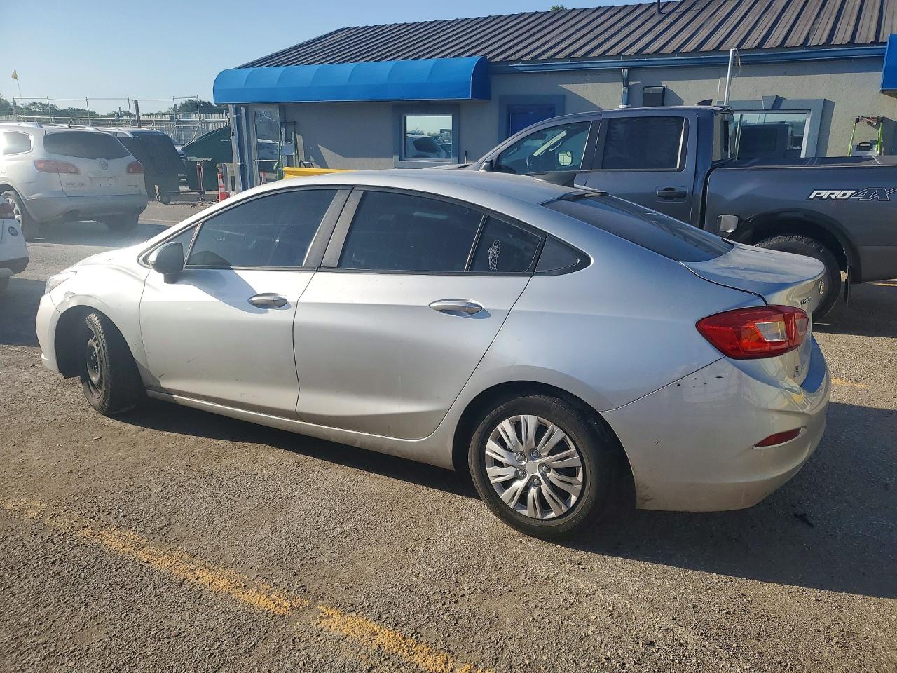 2017 CHEVROLET CRUZE LS — снимка 2