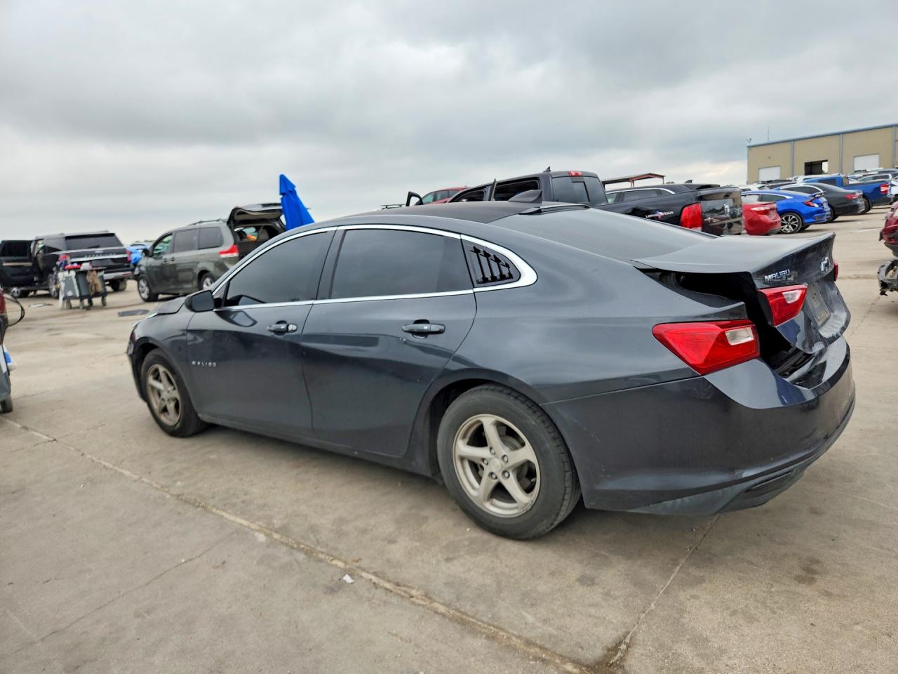 2017 CHEVROLET MALIBU LS — снимка 2