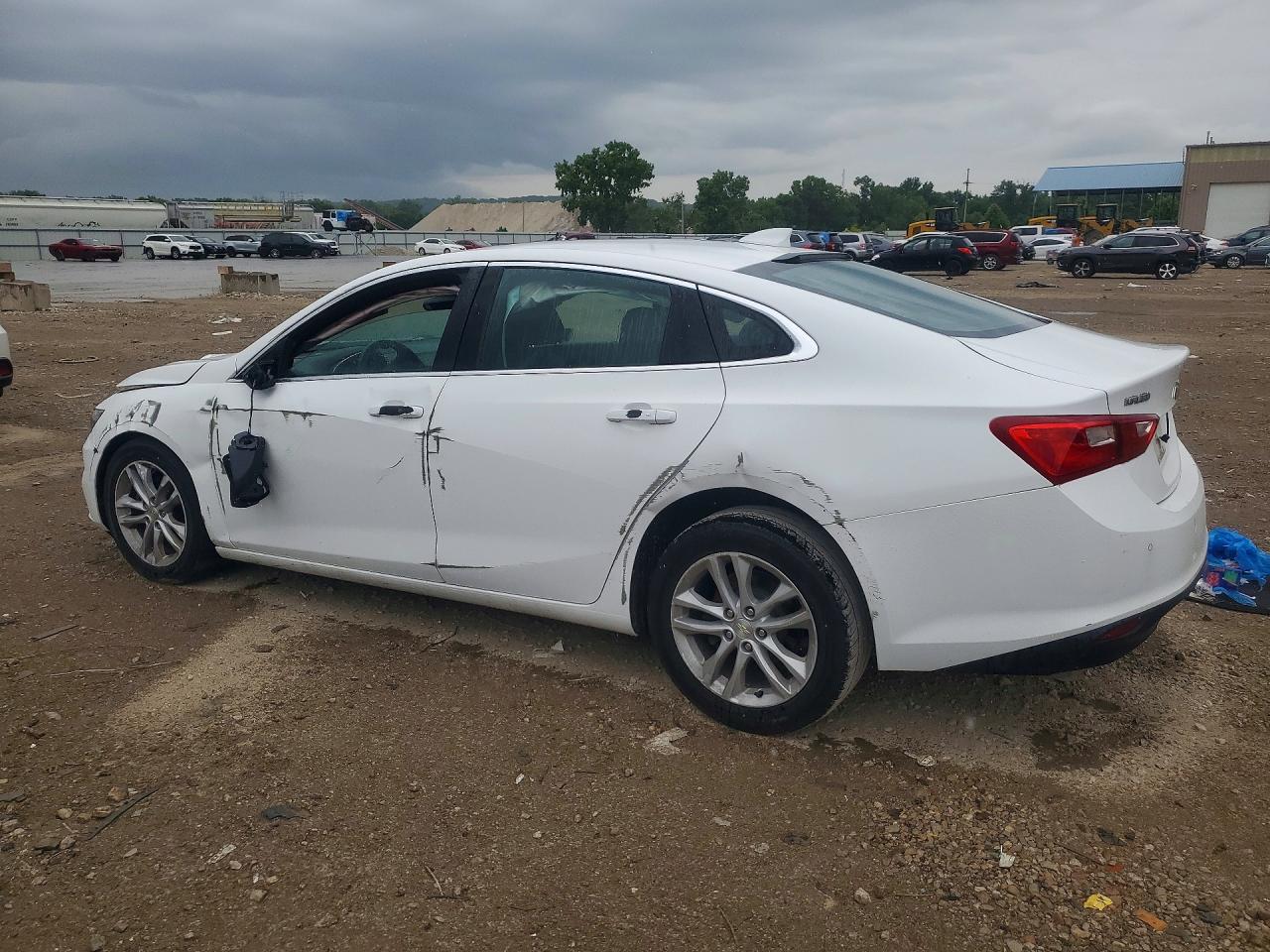 2017 CHEVROLET MALIBU LT — снимка 2