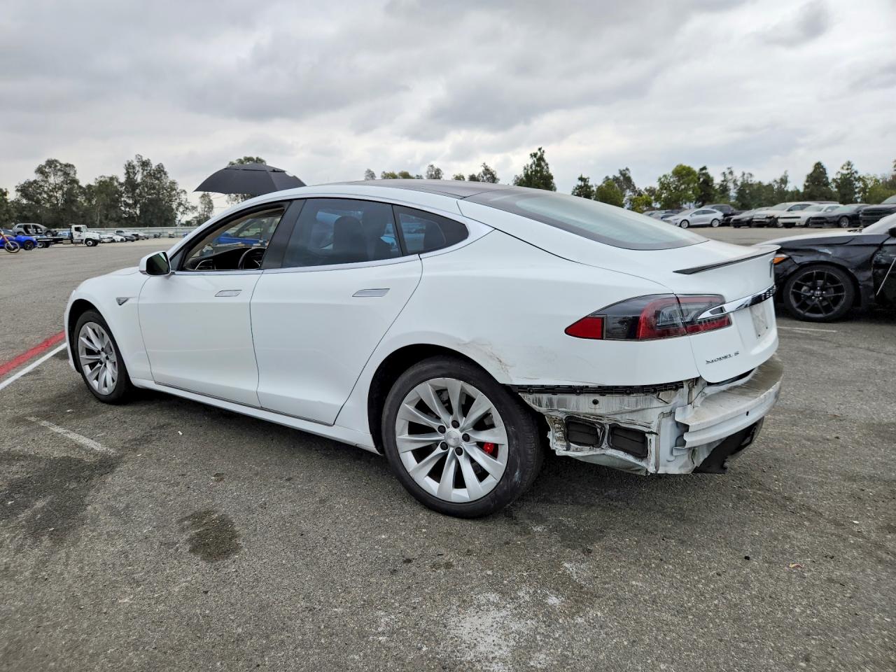 2016 TESLA MODEL S — снимка 2