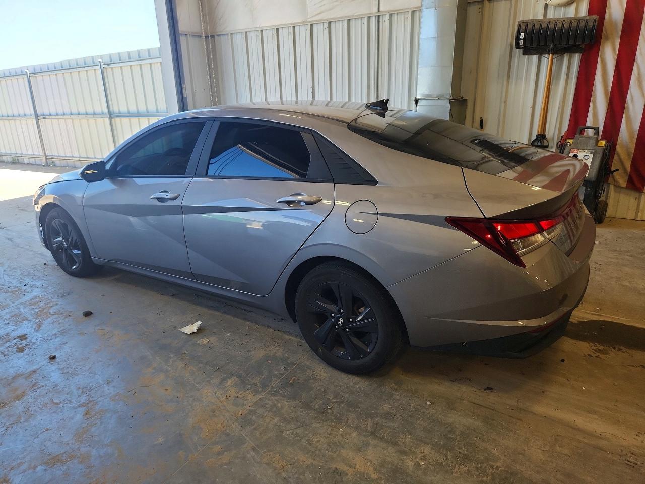 2022 HYUNDAI ELANTRA SEL — снимка 2