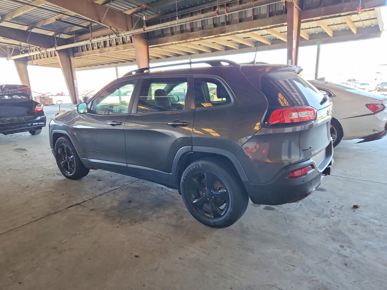 2017 JEEP CHEROKEE LIMITED — снимка 2