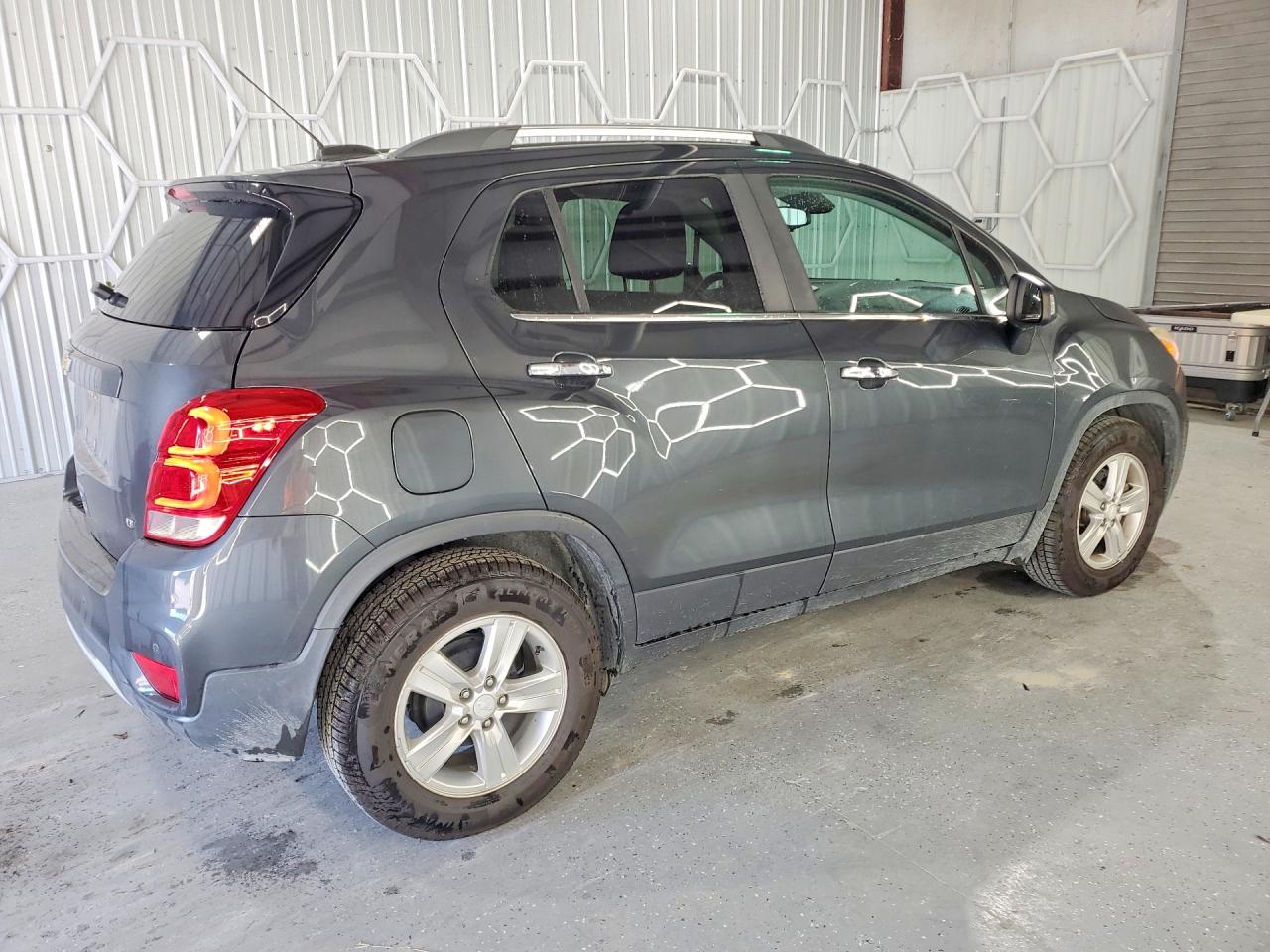 2017 CHEVROLET TRAX 1LT — снимка 3