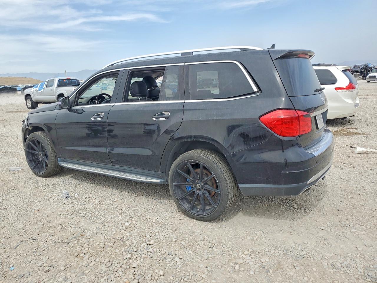 2013 MERCEDES-BENZ GL 450 4MATIC — снимка 2