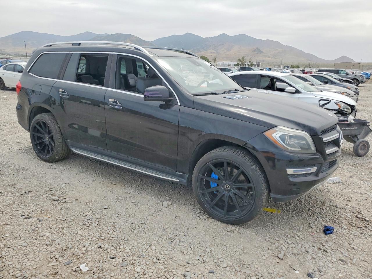 2013 MERCEDES-BENZ GL 450 4MATIC — снимка 4