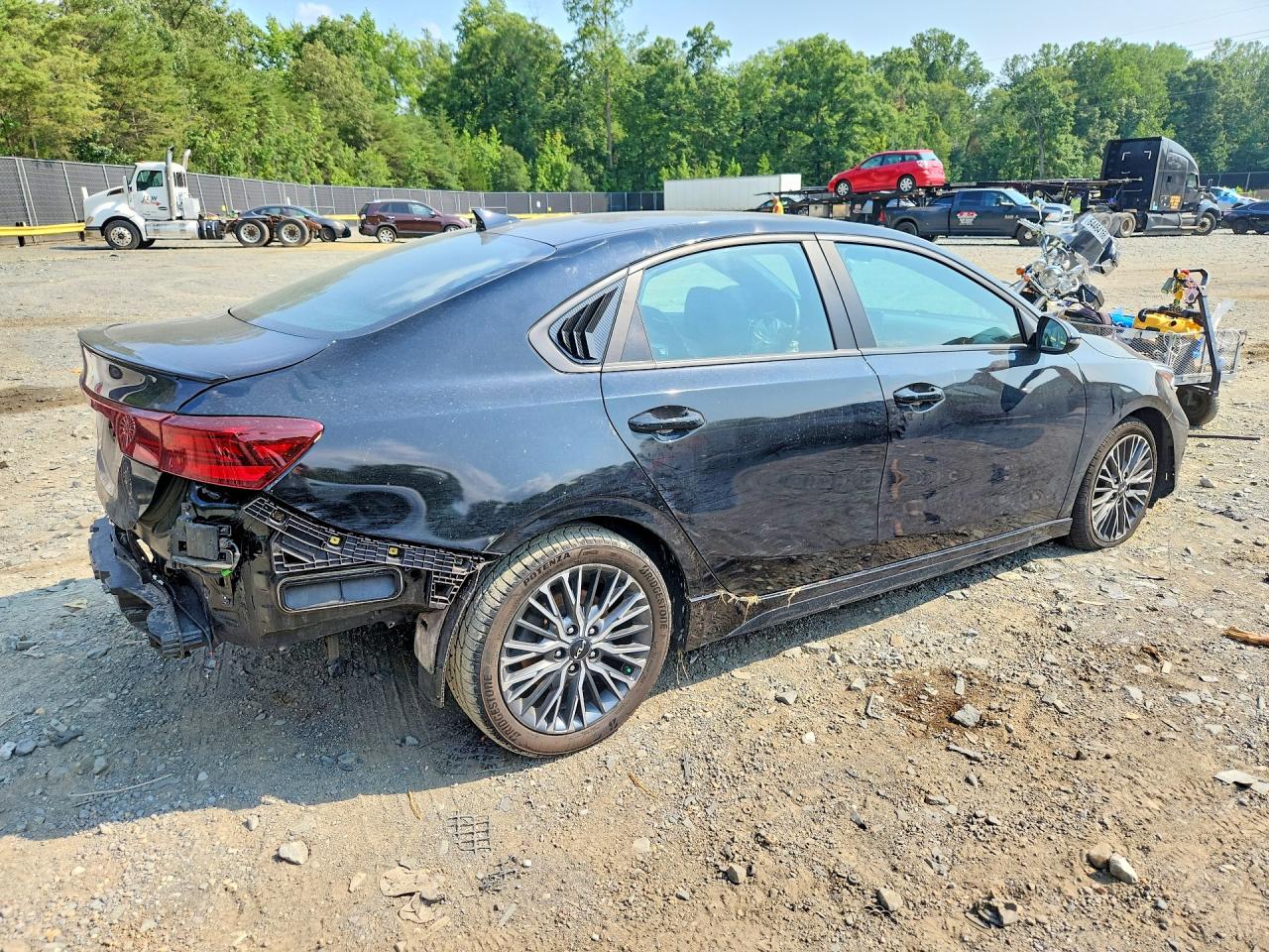 2023 KIA FORTE GT LINE — снимка 3