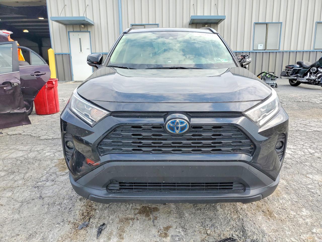2020 TOYOTA RAV4 HYBRID XLE — снимка 5
