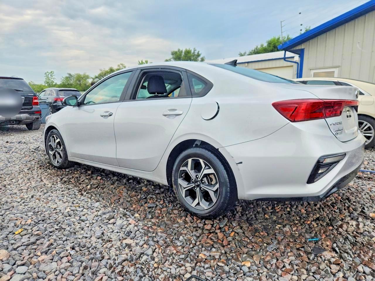 2021 KIA FORTE LXS — снимка 2