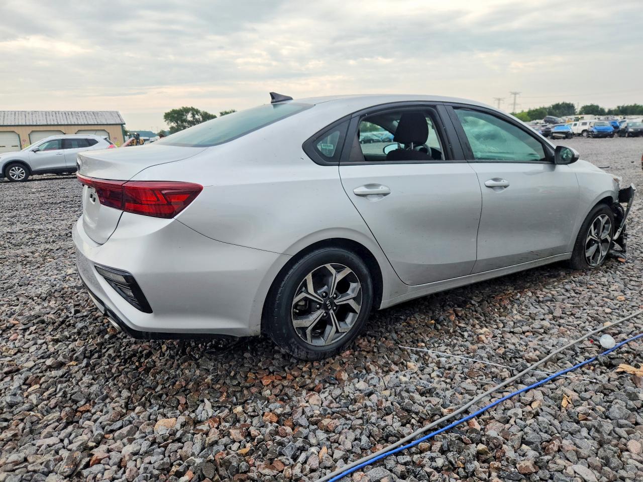 2021 KIA FORTE LXS — снимка 3