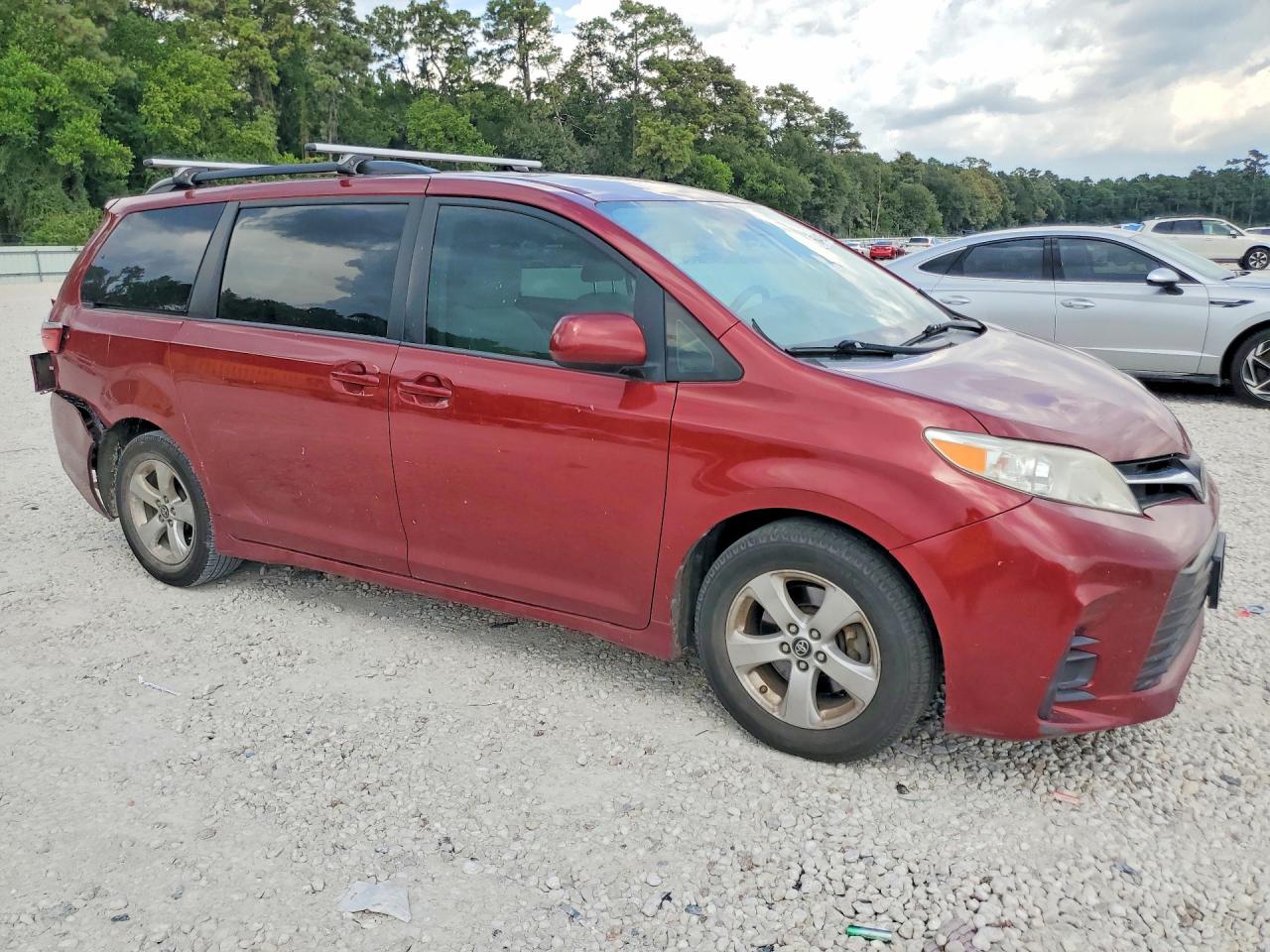 2018 TOYOTA SIENNA LE — снимка 4