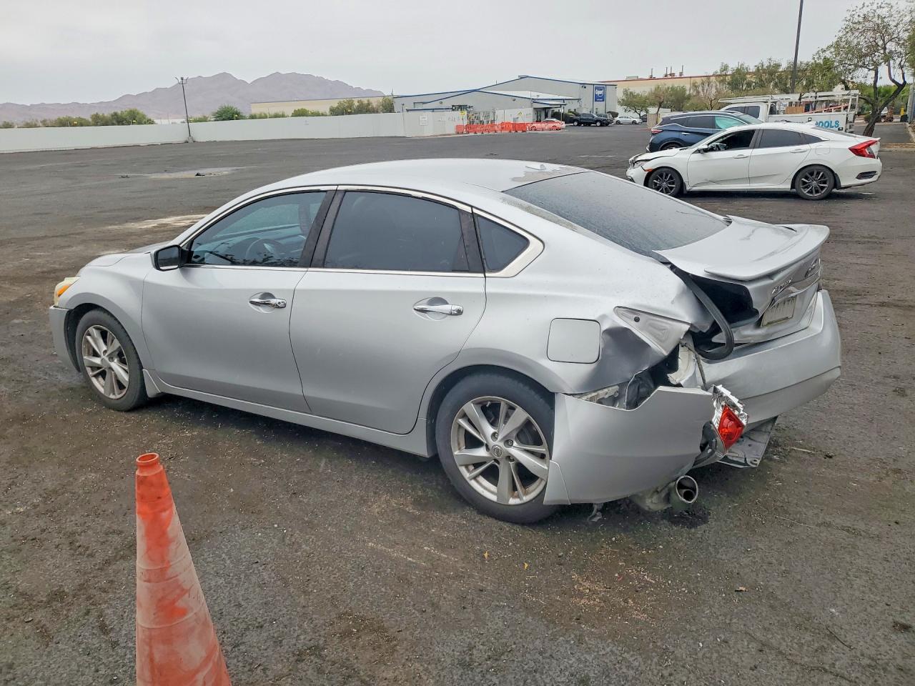 2015 NISSAN ALTIMA 2.5 SV — снимка 2