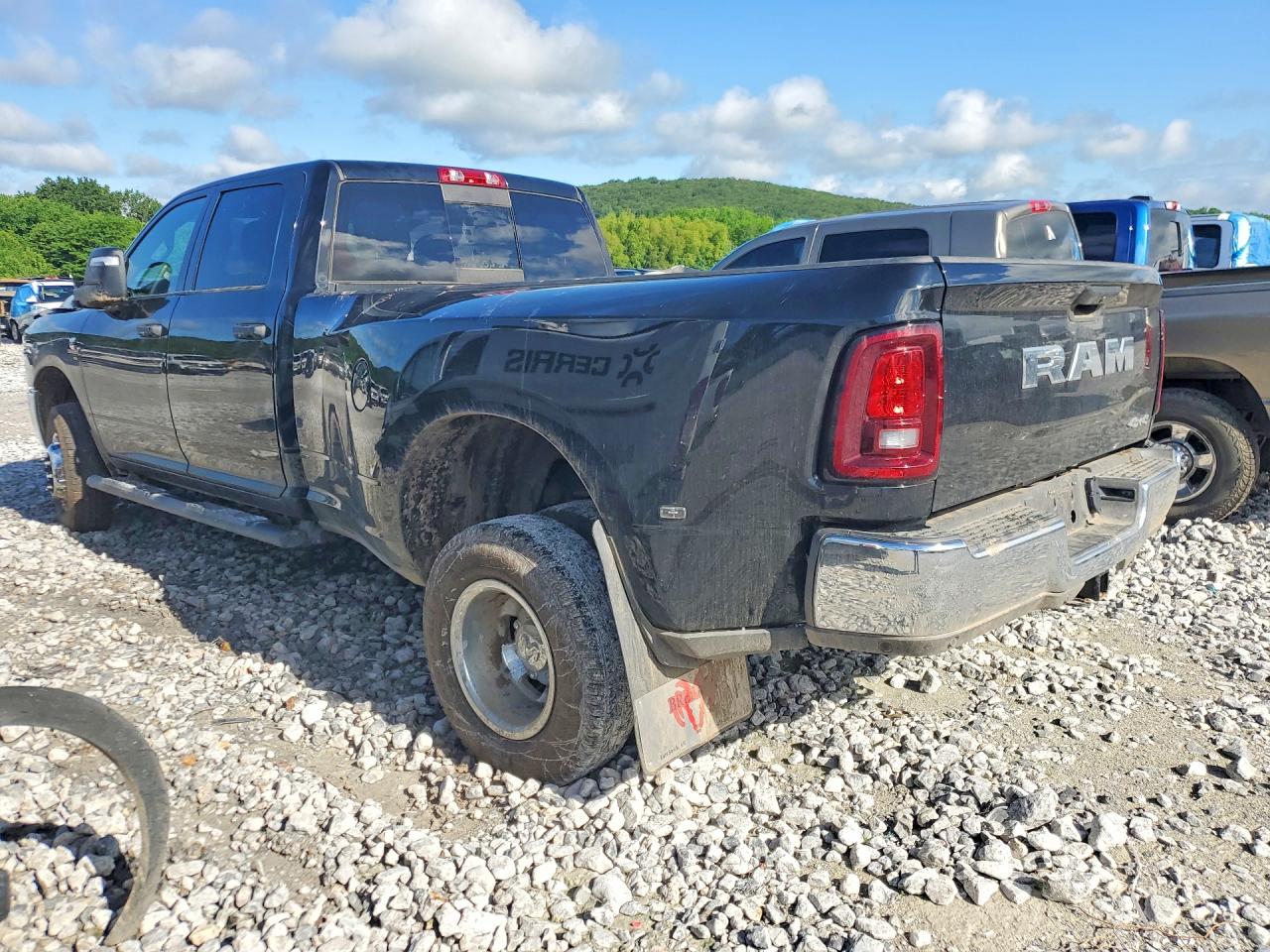 2026 RAM 3500 TRADESMAN — снимка 2