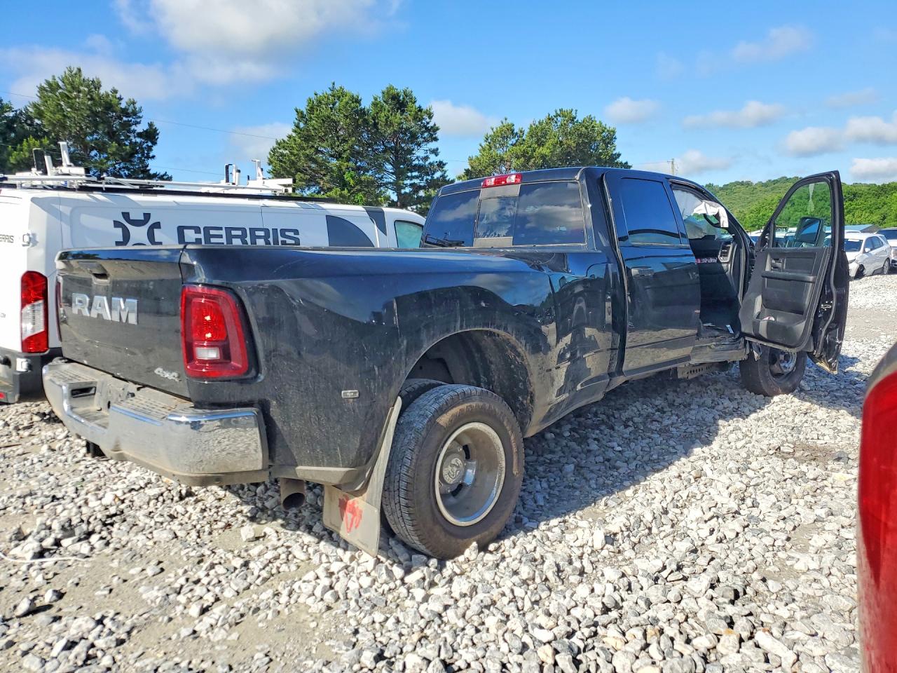 2026 RAM 3500 TRADESMAN — снимка 3