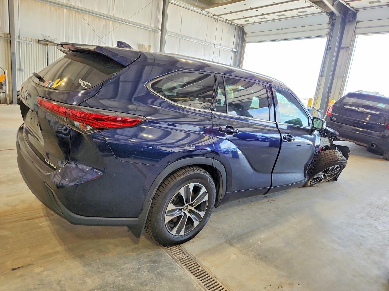 2020 TOYOTA HIGHLANDER XLE — снимка 3