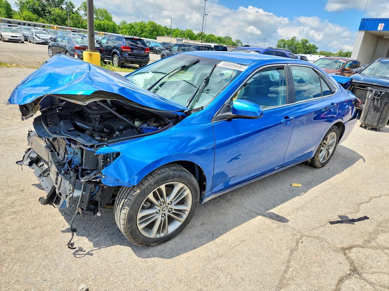 2017 TOYOTA CAMRY SE