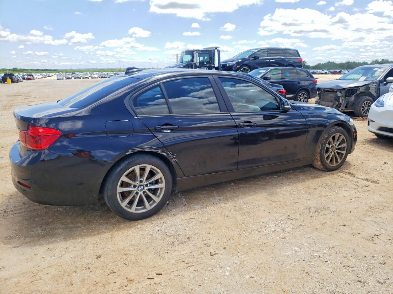 2017 BMW 320 I — снимка 3
