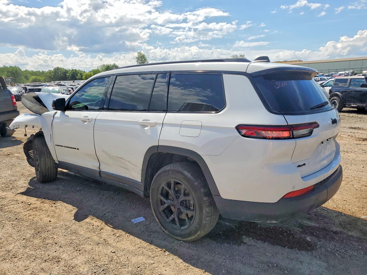 2025 JEEP GRAND CHEROKEE L LAREDO — снимка 2
