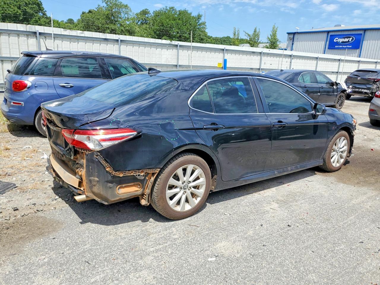 2020 TOYOTA CAMRY LE — снимка 3