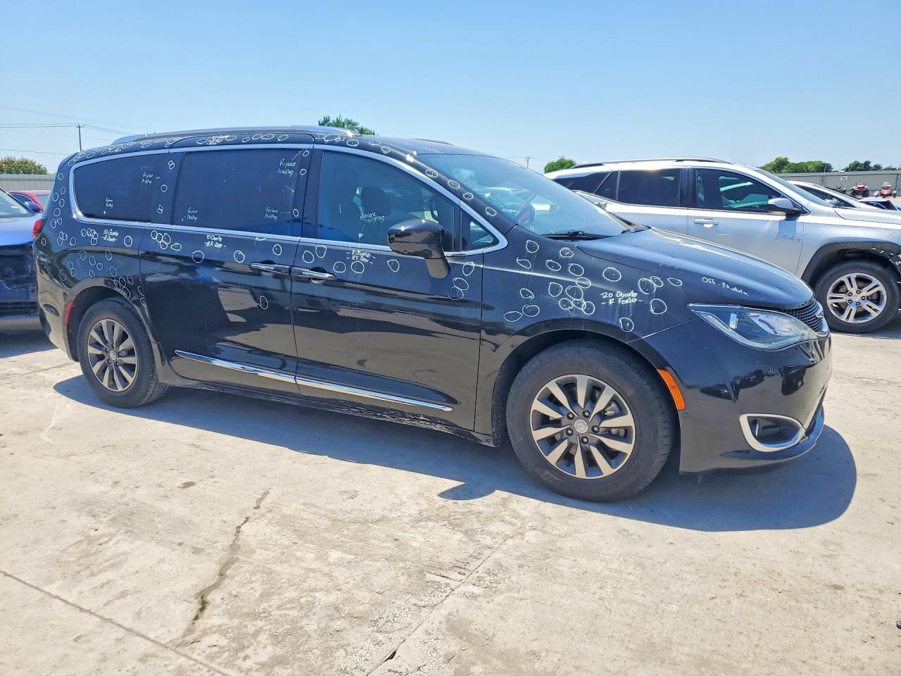 2020 CHRYSLER PACIFICA TOURING L PLUS — снимка 4