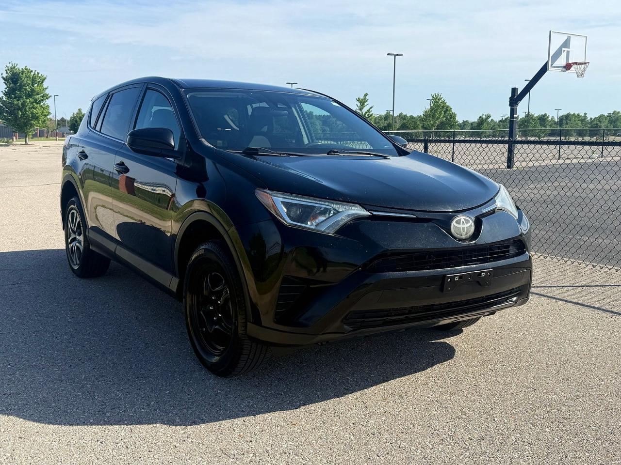 2018 TOYOTA RAV4 LE
