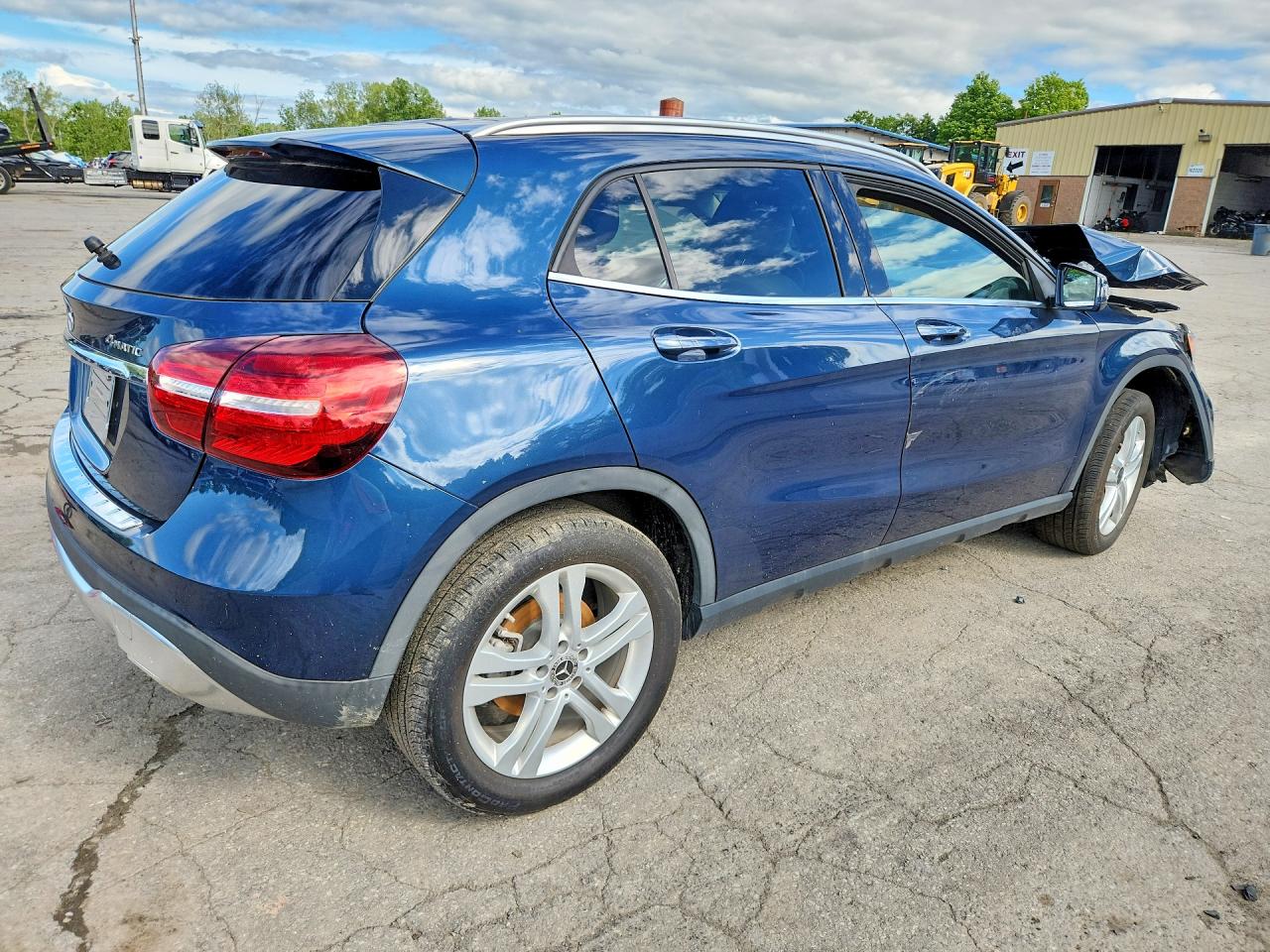 2020 MERCEDES-BENZ GLA 250 4MATIC — снимка 3