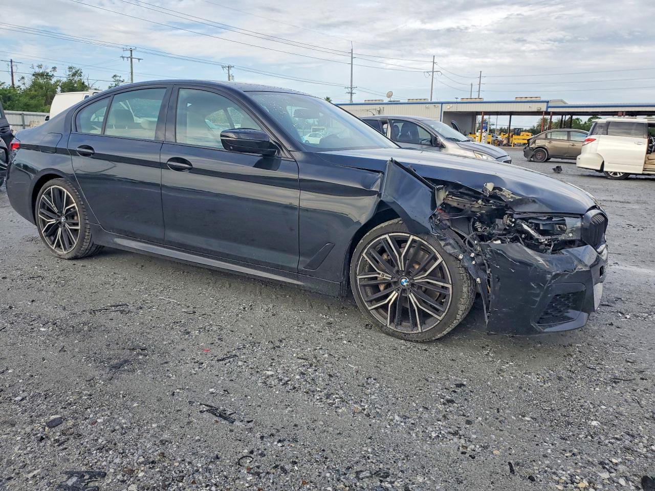 2021 BMW 530 XI — снимка 4