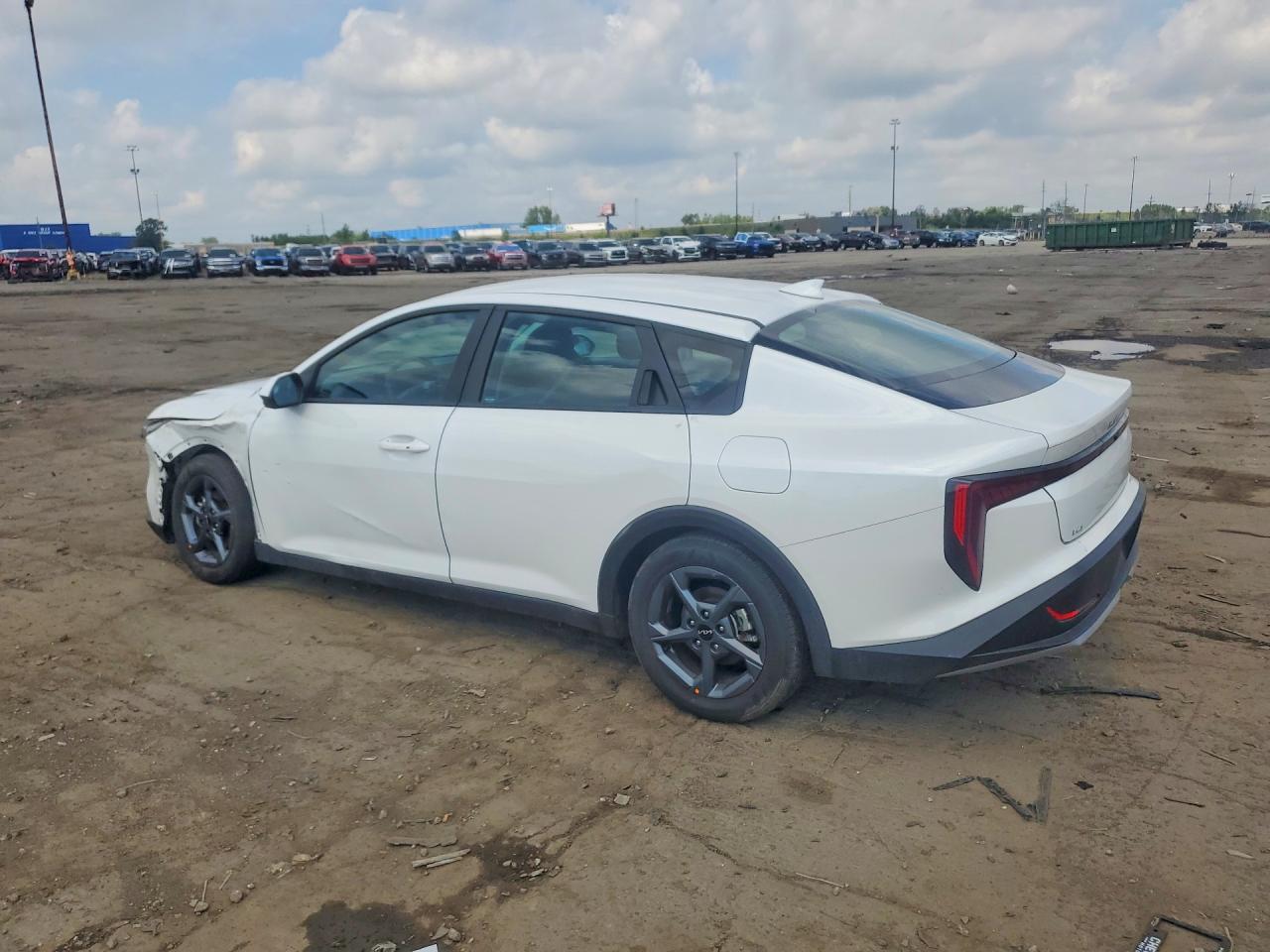2026 KIA K4 LXS — снимка 2