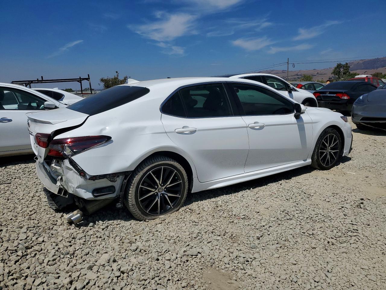 2022 TOYOTA CAMRY SE — снимка 3