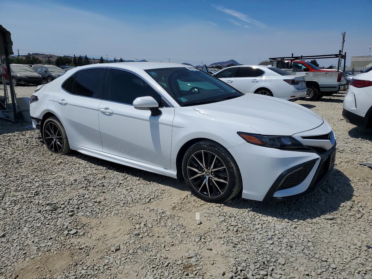 2022 TOYOTA CAMRY SE — снимка 4