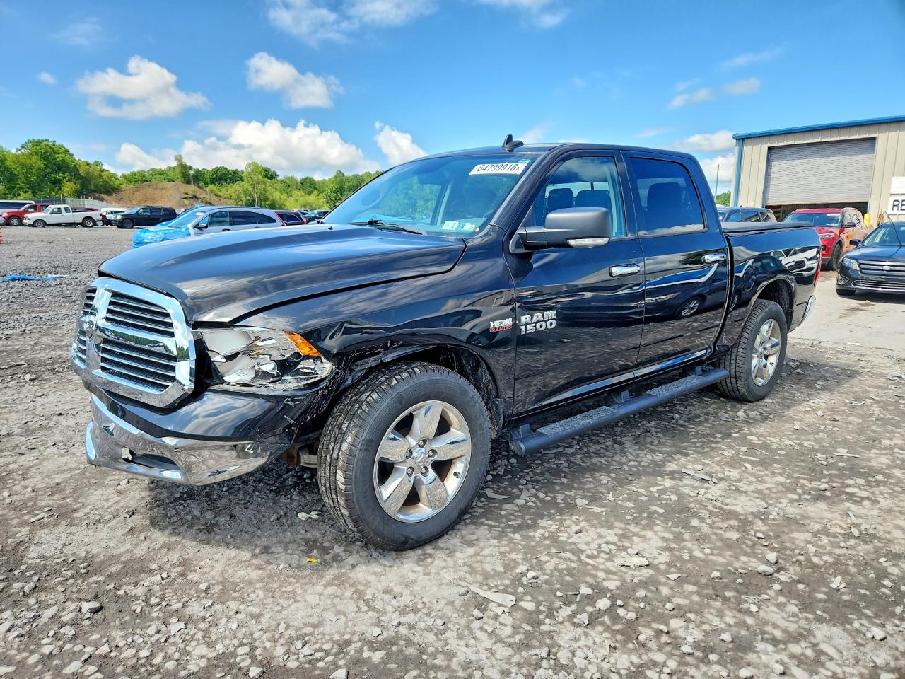 2016 RAM 1500 SLT