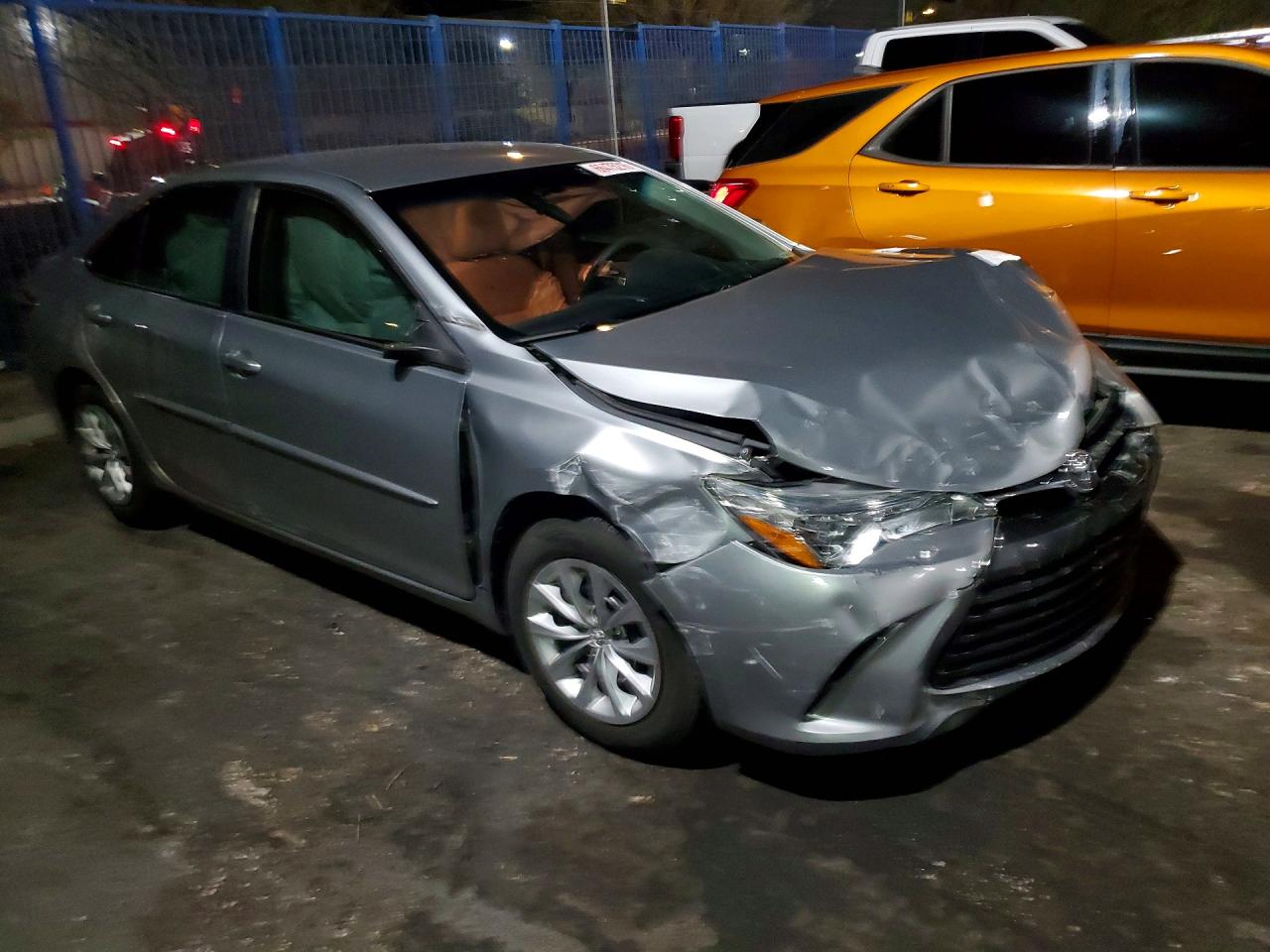 2015 TOYOTA CAMRY LE — снимка 4