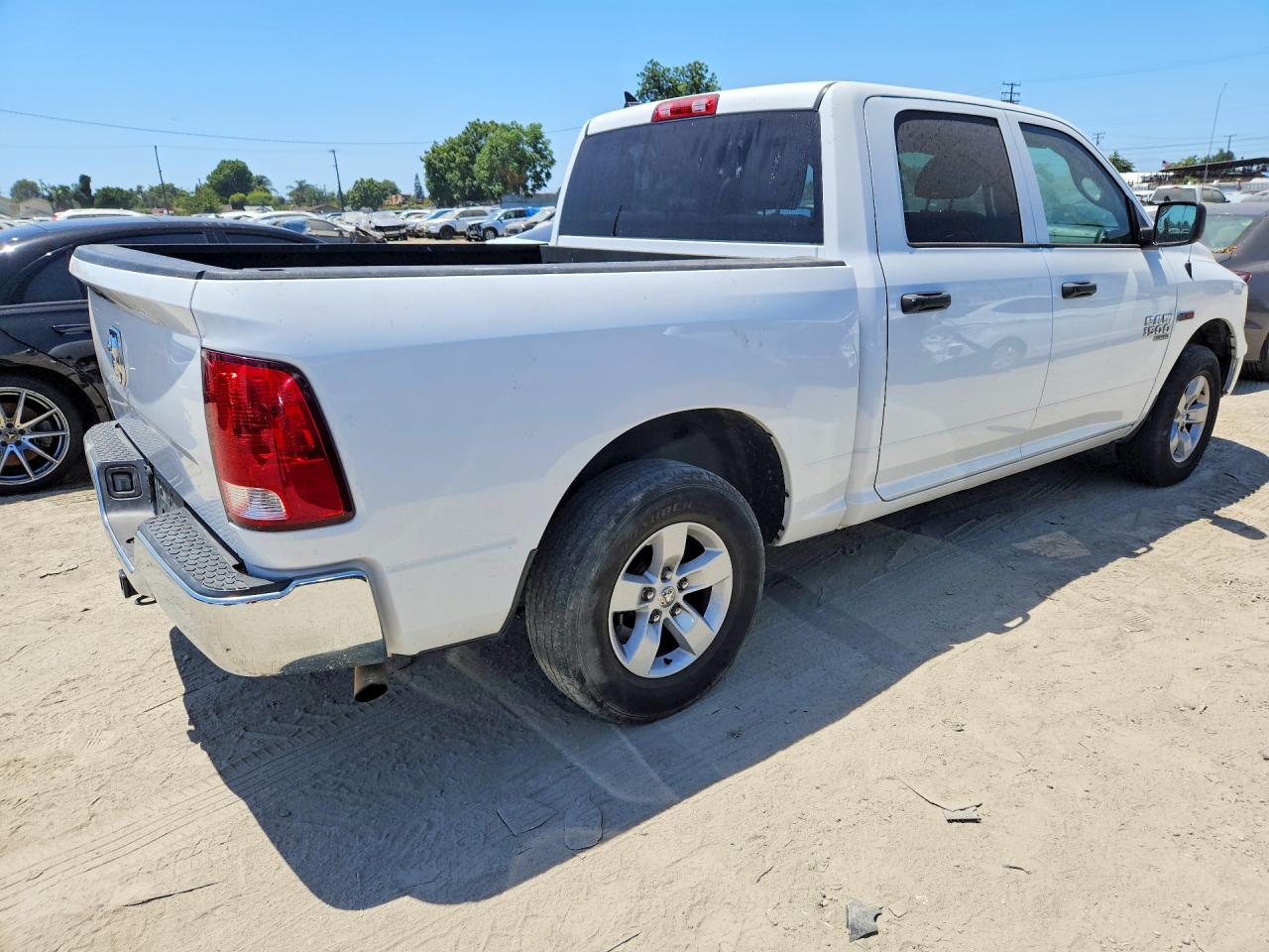 2019 RAM 1500 CLASSIC TRADESMAN — снимка 3