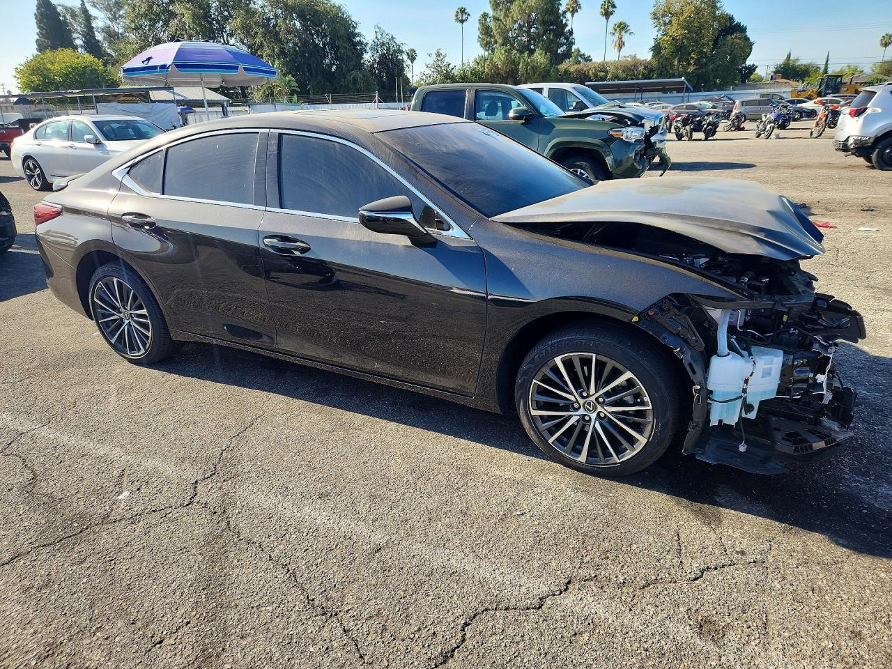 2025 LEXUS ES 300H BASE — снимка 4