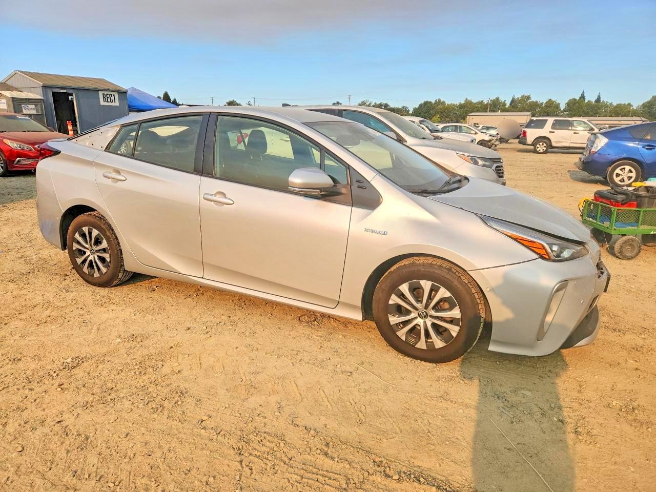 2021 TOYOTA PRIUS XLE AWD-E — снимка 4