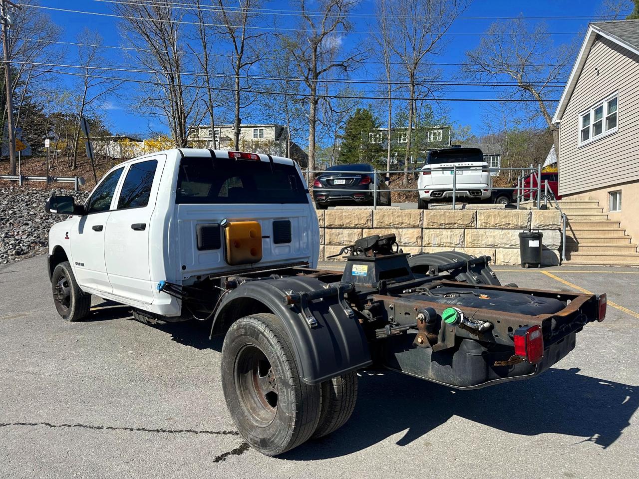 2022 RAM 3500 — снимка 2