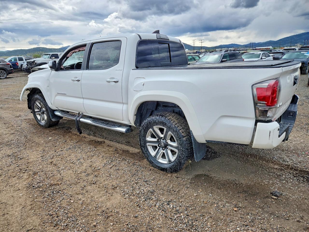2018 TOYOTA TACOMA LIMITED — снимка 2