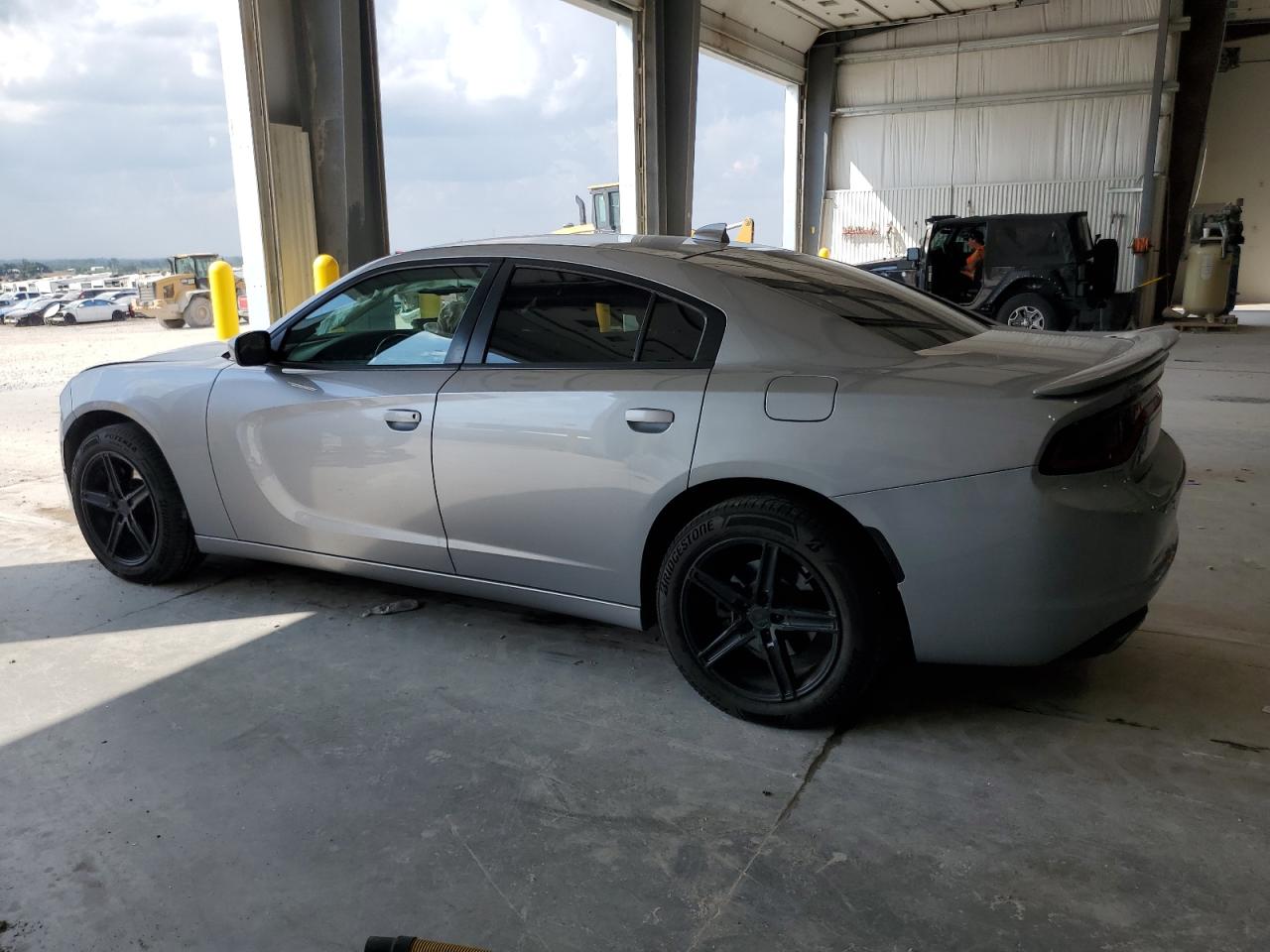2016 DODGE CHARGER SXT — снимка 2