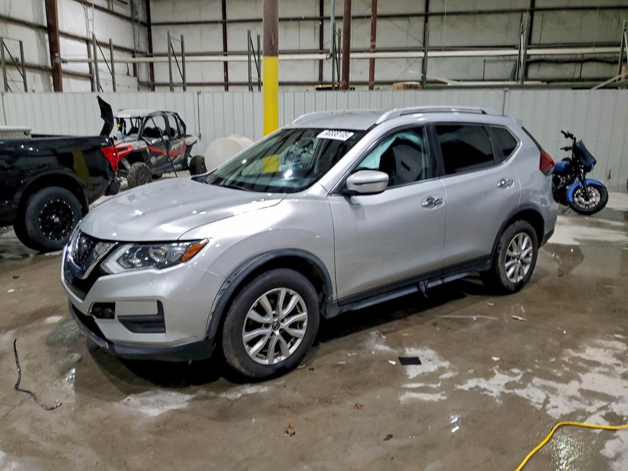 2018 NISSAN ROGUE SV